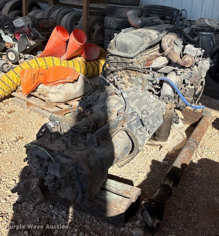 image for item EN5965 Paccar PX-13 engine and transmission