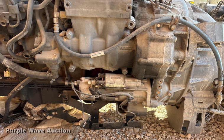 image for item EN5965 Paccar PX-13 engine and transmission