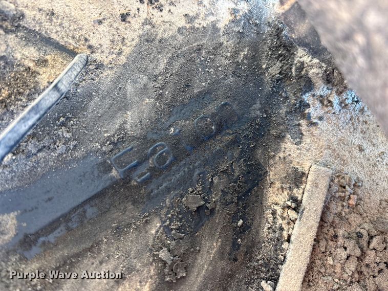 image for item EN5965 Paccar PX-13 engine and transmission