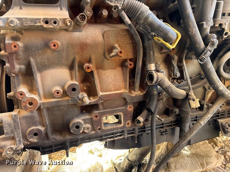 image for item EN5965 Paccar PX-13 engine and transmission