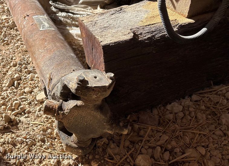 image for item EN5965 Paccar PX-13 engine and transmission