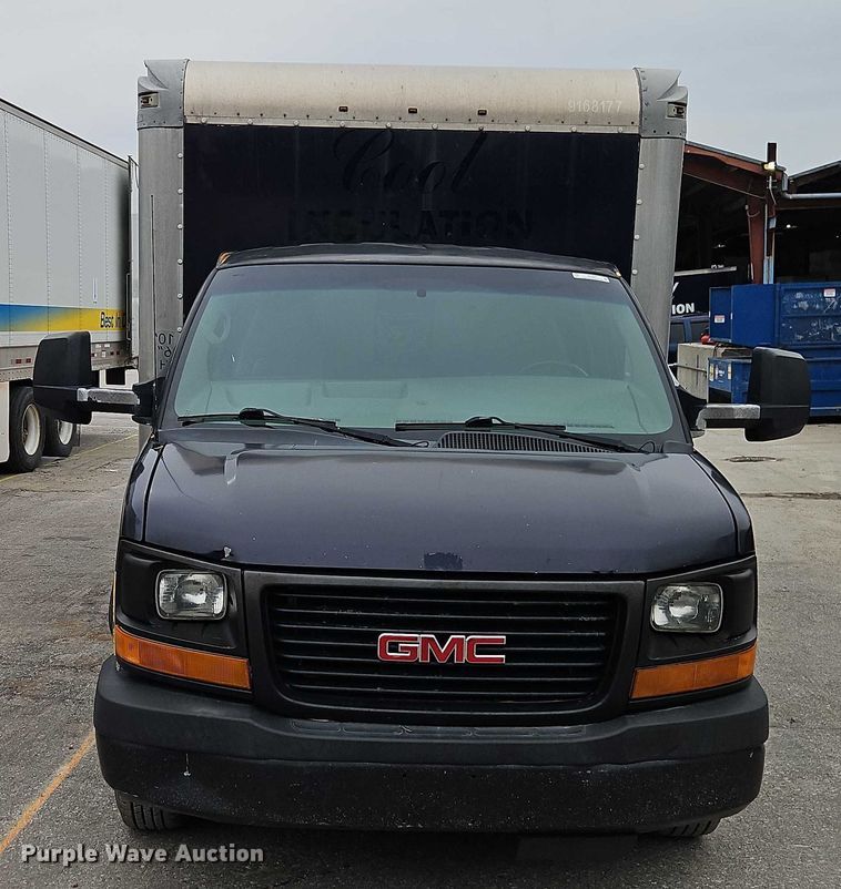 image for item EO7007 2014 GMC Savana 3500 box truck