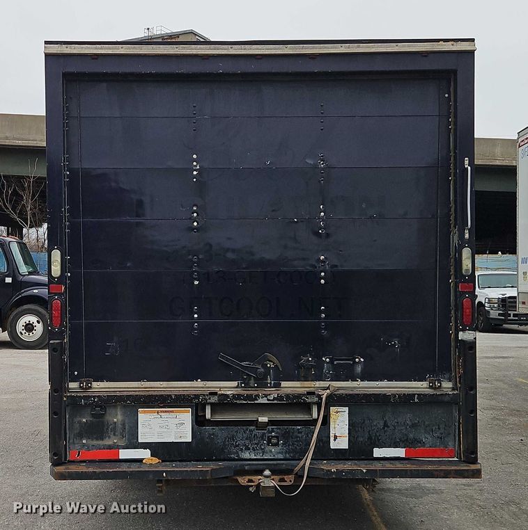 image for item EO7007 2014 GMC Savana 3500 box truck