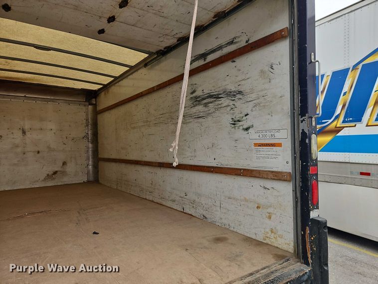 image for item EO7007 2014 GMC Savana 3500 box truck