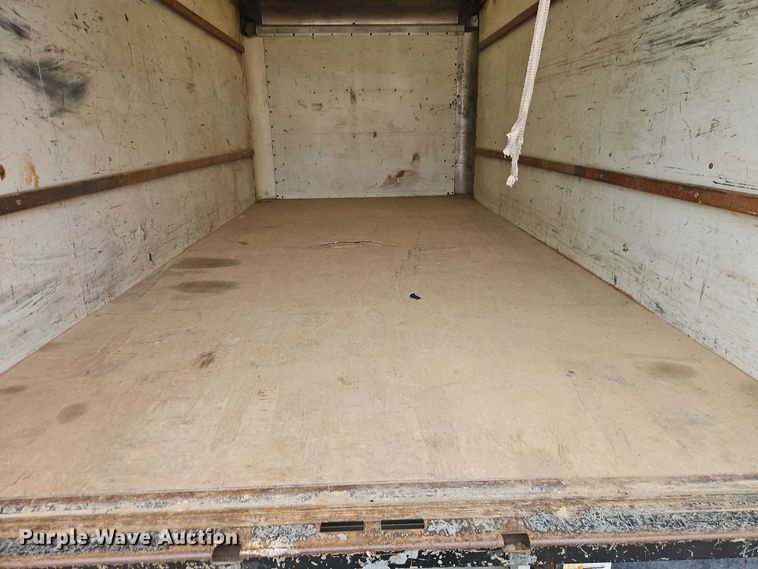 image for item EO7007 2014 GMC Savana 3500 box truck