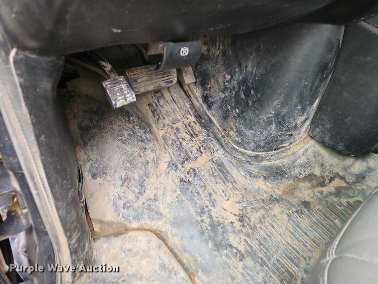 image for item EO7007 2014 GMC Savana 3500 box truck