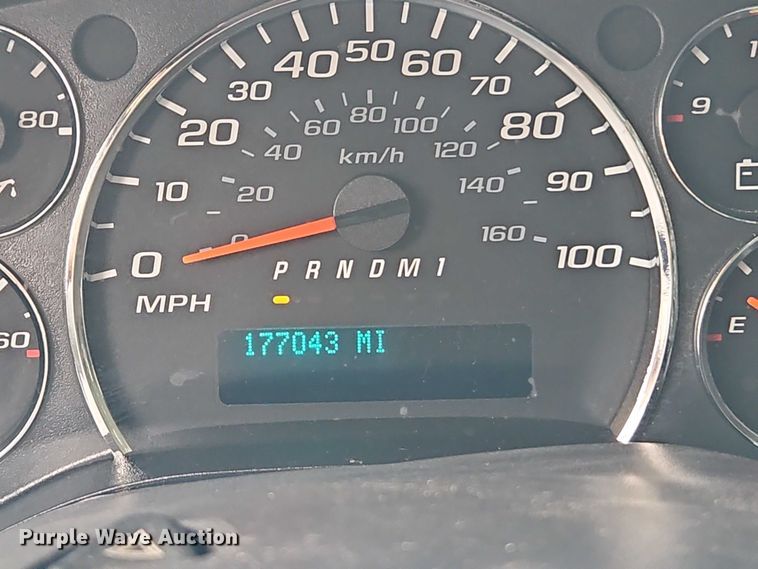 image for item EO7007 2014 GMC Savana 3500 box truck