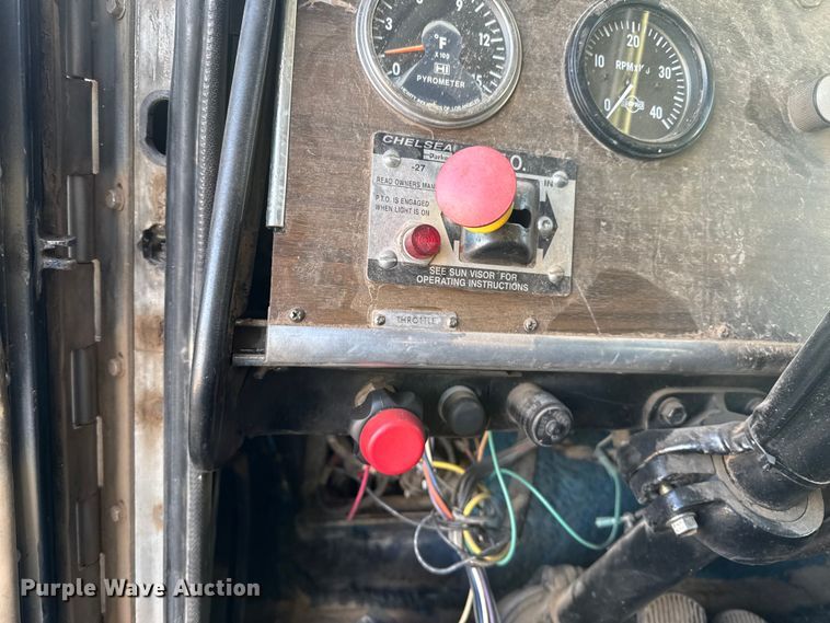 image for item EP2710 1986 Peterbilt 359 semi truck