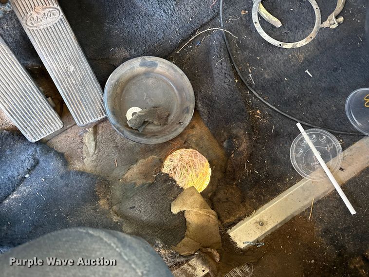 image for item EP2710 1986 Peterbilt 359 semi truck