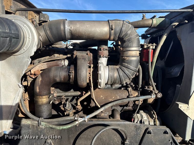 image for item EP2710 1986 Peterbilt 359 semi truck