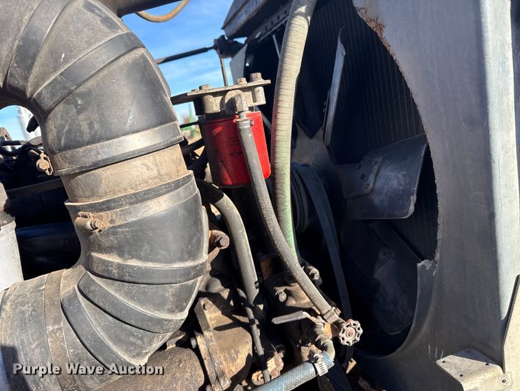 image for item EP2710 1986 Peterbilt 359 semi truck