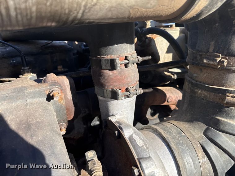 image for item EP2710 1986 Peterbilt 359 semi truck