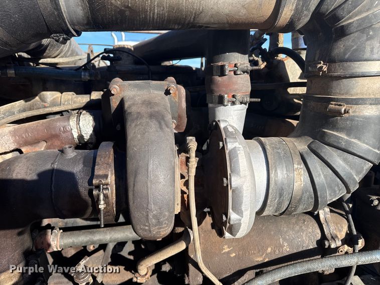 image for item EP2710 1986 Peterbilt 359 semi truck