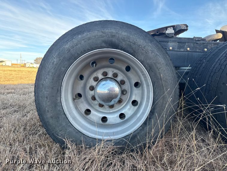 image for item EP2710 1986 Peterbilt 359 semi truck