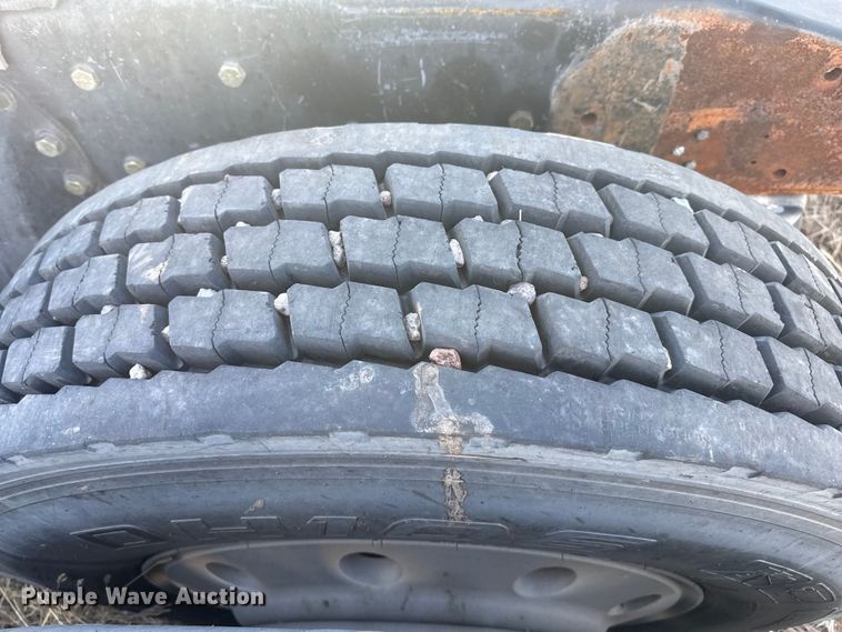 image for item EP2710 1986 Peterbilt 359 semi truck