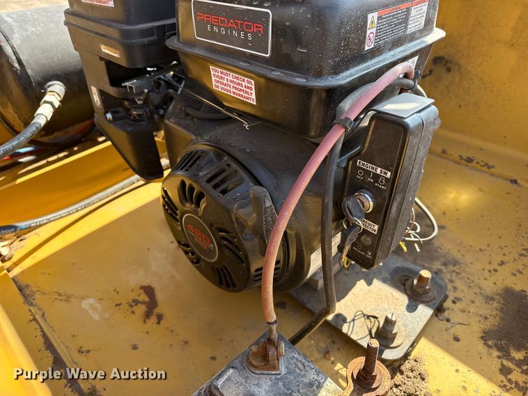 image for item EP2994 2013 Witzco RG-35 lowboy equipment trailer