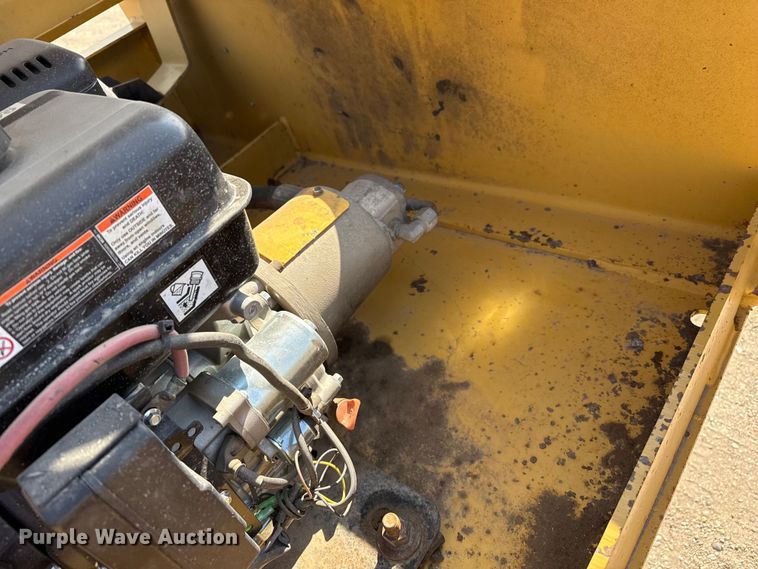 image for item EP2994 2013 Witzco RG-35 lowboy equipment trailer