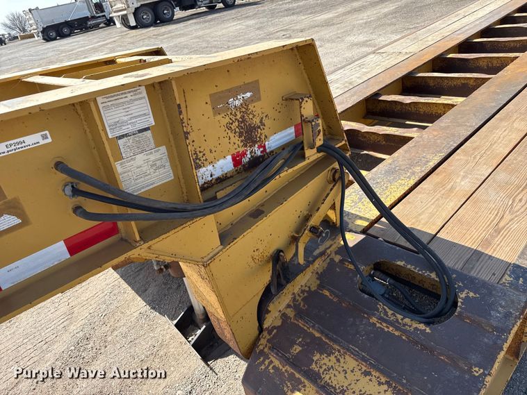 image for item EP2994 2013 Witzco RG-35 lowboy equipment trailer