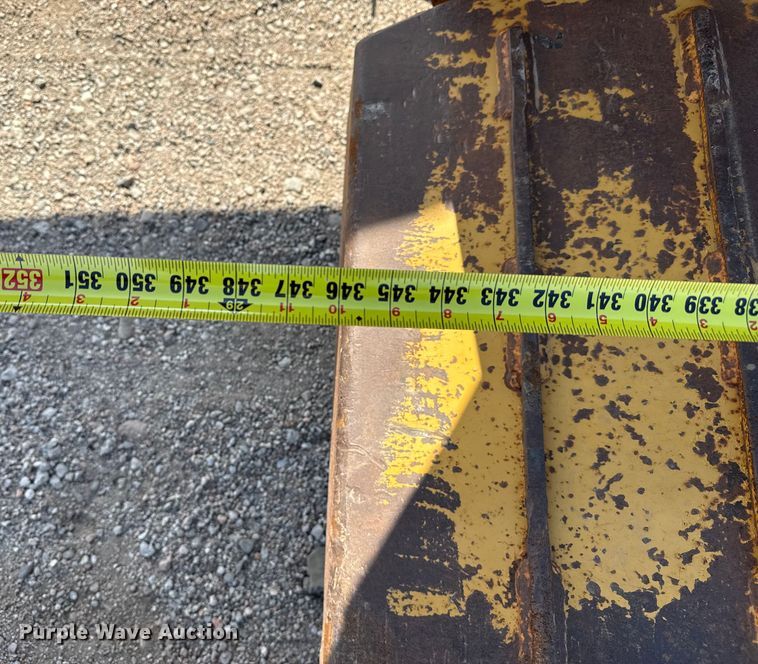 image for item EP2994 2013 Witzco RG-35 lowboy equipment trailer