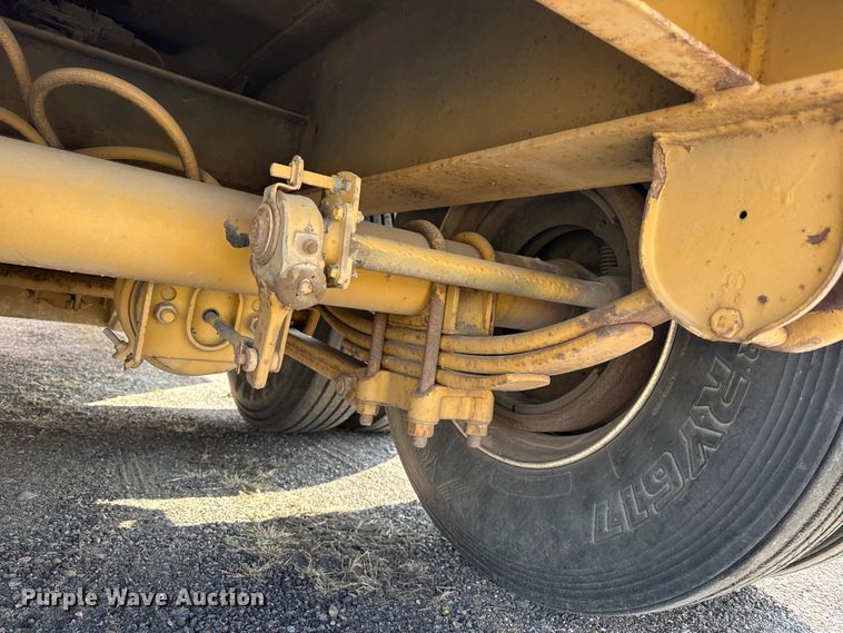 image for item EP2994 2013 Witzco RG-35 lowboy equipment trailer