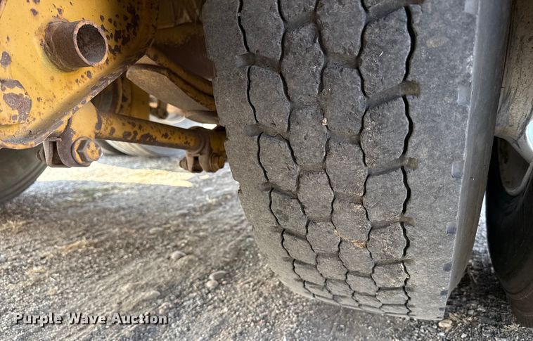 image for item EP2994 2013 Witzco RG-35 lowboy equipment trailer