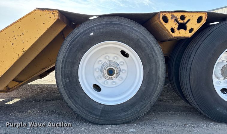 image for item EP2994 2013 Witzco RG-35 lowboy equipment trailer