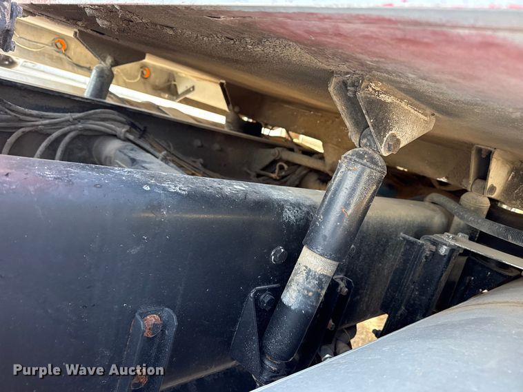 image for item EP2995 2005 Western Star 4900 semi truck