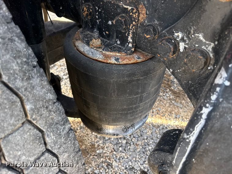 image for item EP2995 2005 Western Star 4900 semi truck