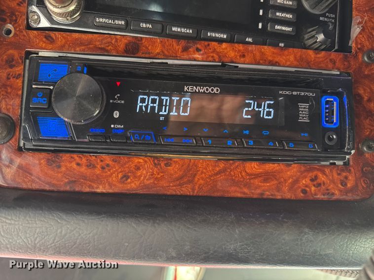 image for item EP2995 2005 Western Star 4900 semi truck