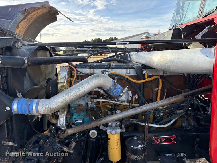 image for item EP2995 2005 Western Star 4900 semi truck