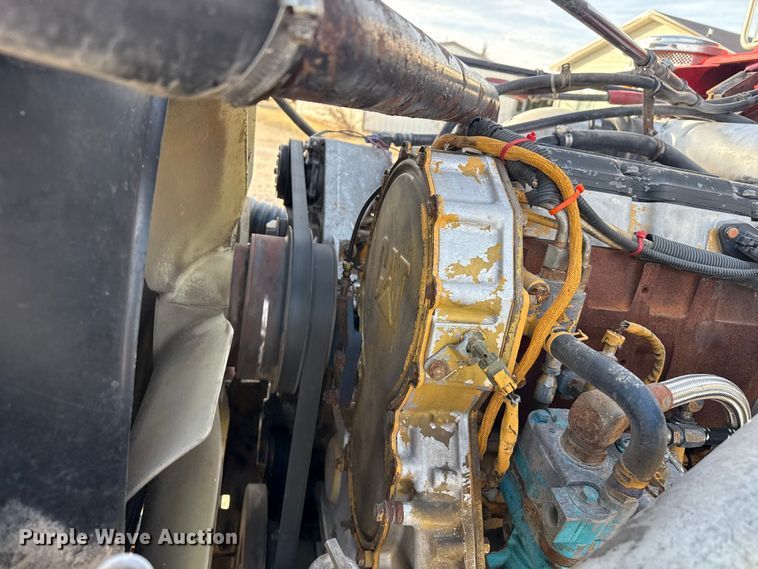 image for item EP2995 2005 Western Star 4900 semi truck