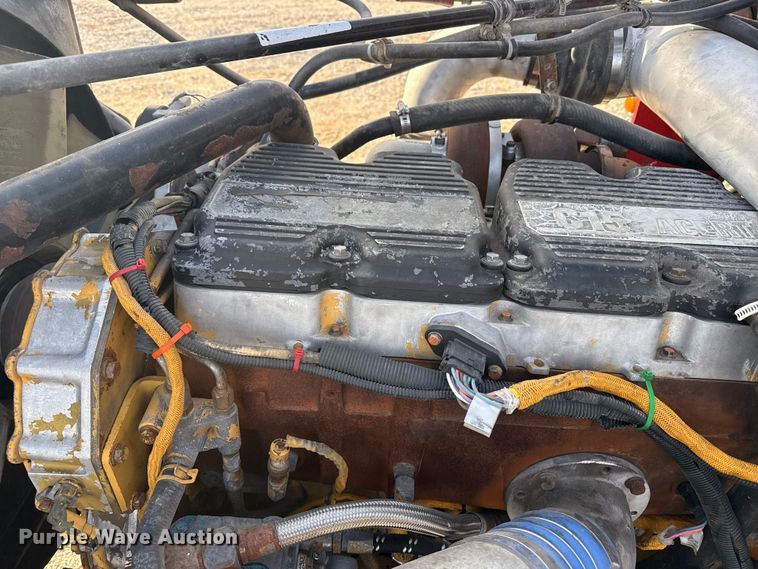 image for item EP2995 2005 Western Star 4900 semi truck