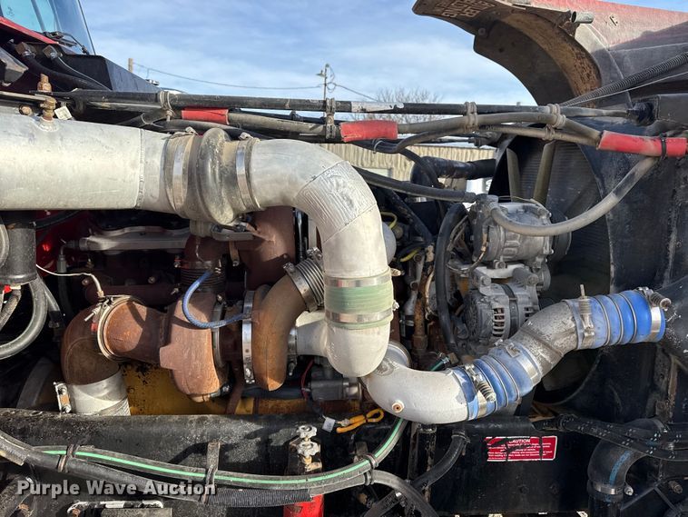 image for item EP2995 2005 Western Star 4900 semi truck