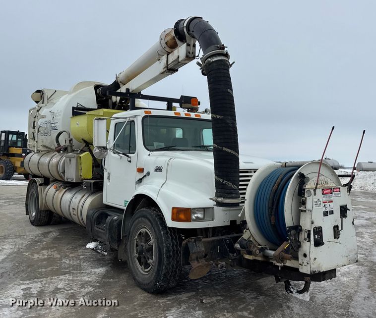 image for item ER0407 1999 International 4900 sewer jetter truck