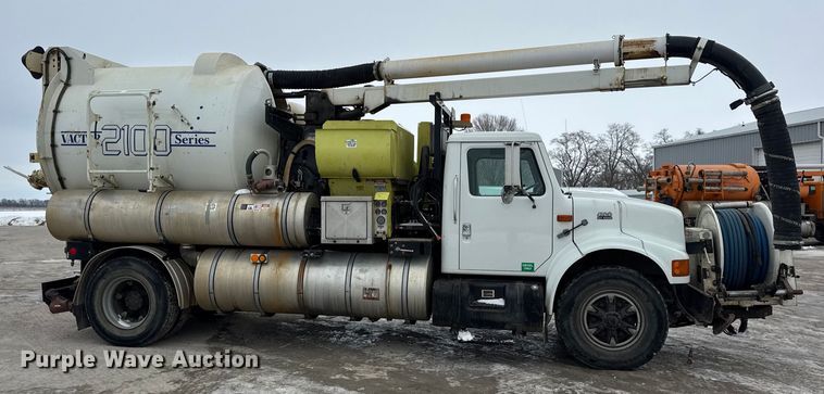 image for item ER0407 1999 International 4900 sewer jetter truck