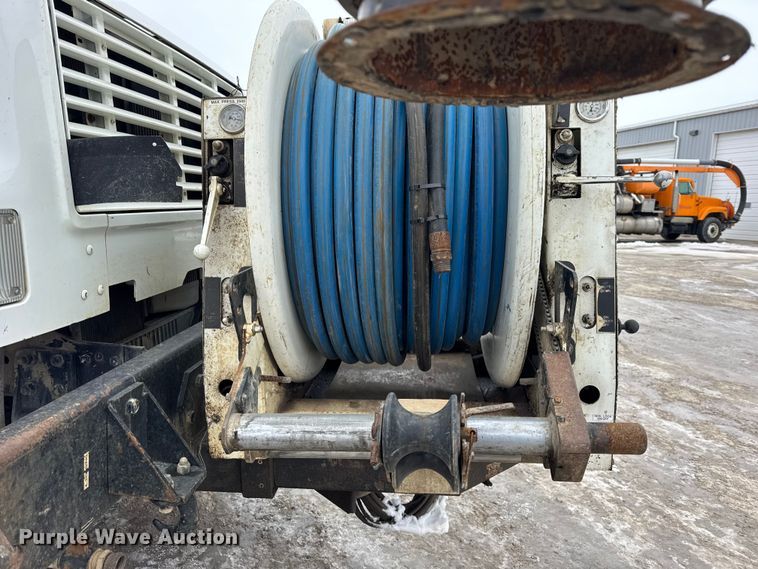 image for item ER0407 1999 International 4900 sewer jetter truck