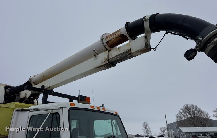 image for item ER0407 1999 International 4900 sewer jetter truck