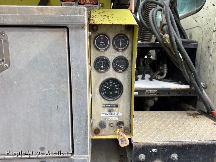 image for item ER0407 1999 International 4900 sewer jetter truck