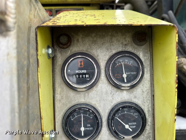 image for item ER0407 1999 International 4900 sewer jetter truck