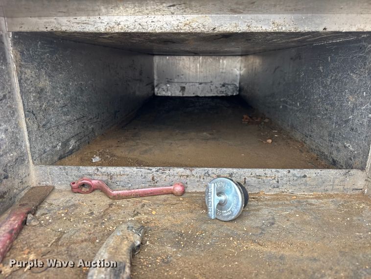 image for item ER0407 1999 International 4900 sewer jetter truck