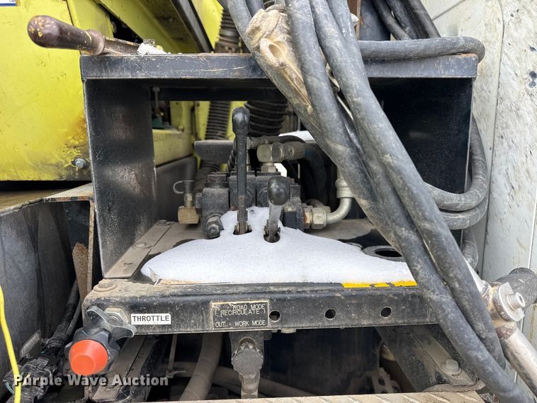 image for item ER0407 1999 International 4900 sewer jetter truck