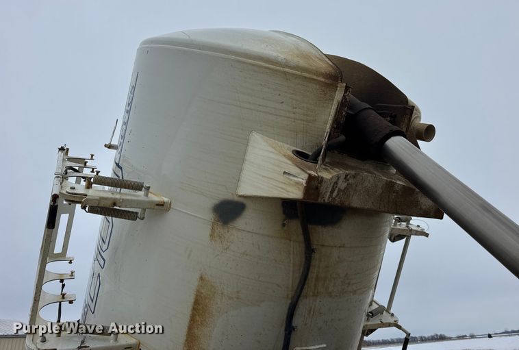 image for item ER0407 1999 International 4900 sewer jetter truck