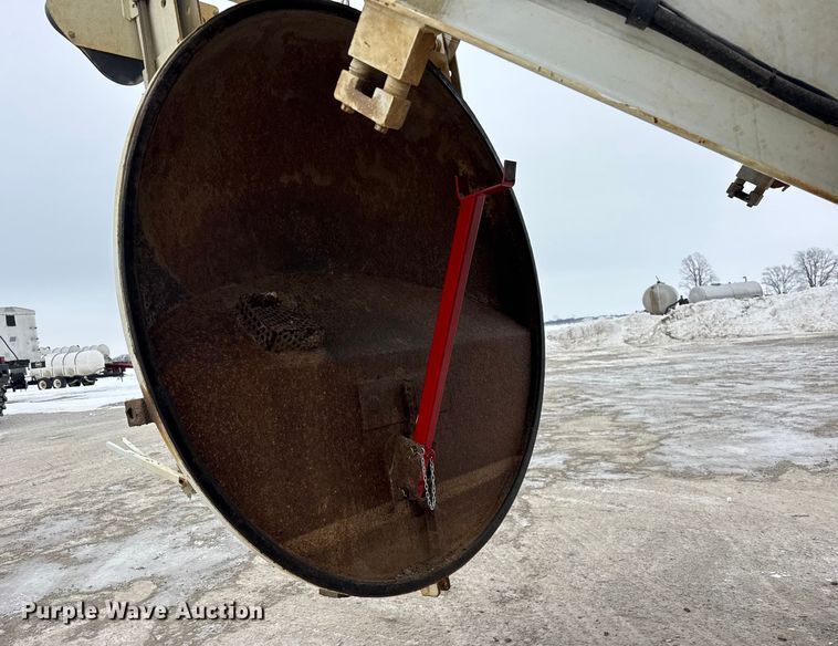 image for item ER0407 1999 International 4900 sewer jetter truck