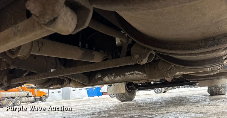 image for item ER0407 1999 International 4900 sewer jetter truck