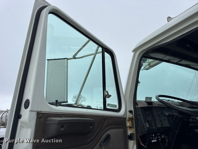 image for item ER0407 1999 International 4900 sewer jetter truck