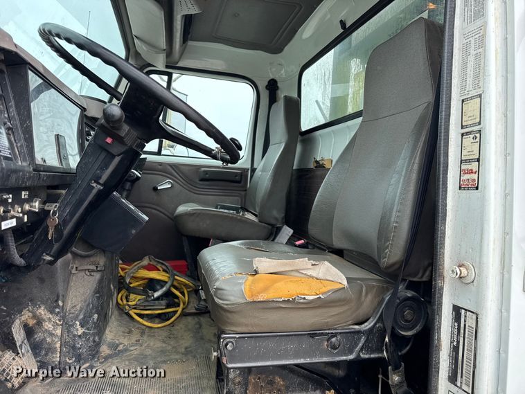 image for item ER0407 1999 International 4900 sewer jetter truck