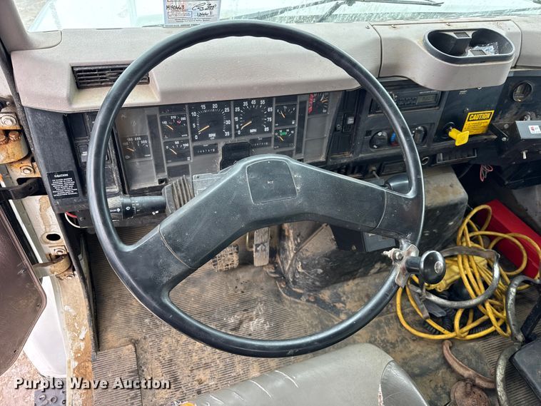 image for item ER0407 1999 International 4900 sewer jetter truck