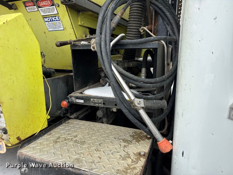 image for item ER0407 1999 International 4900 sewer jetter truck