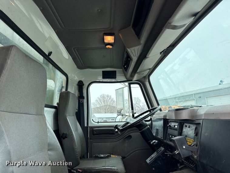 image for item ER0407 1999 International 4900 sewer jetter truck