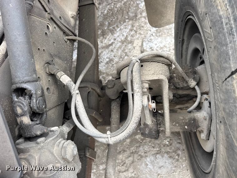 image for item ER0407 1999 International 4900 sewer jetter truck